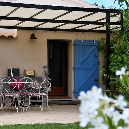 L'Ocabee Vila La Tour-dʼAigues Exterior foto