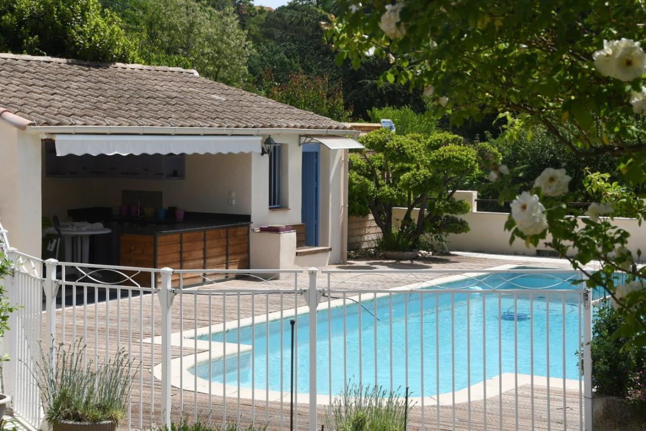 L'Ocabee Vila La Tour-dʼAigues Exterior foto