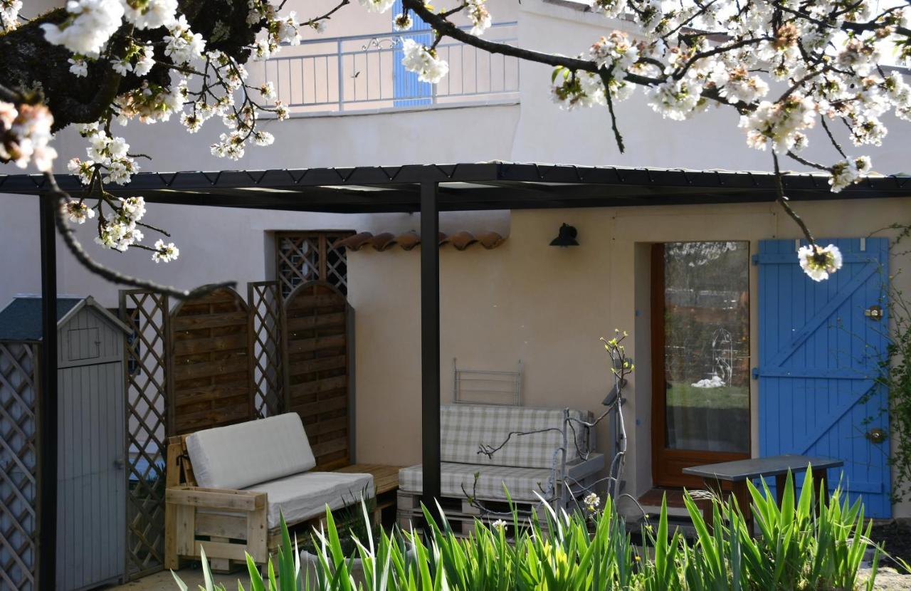 L'Ocabee Vila La Tour-dʼAigues Exterior foto